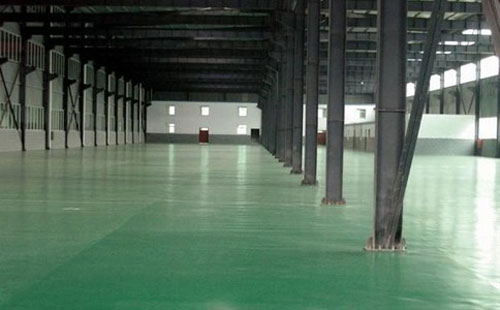 阿拉尔工业与商业空间中的地面解决方案：环氧地坪应用解析